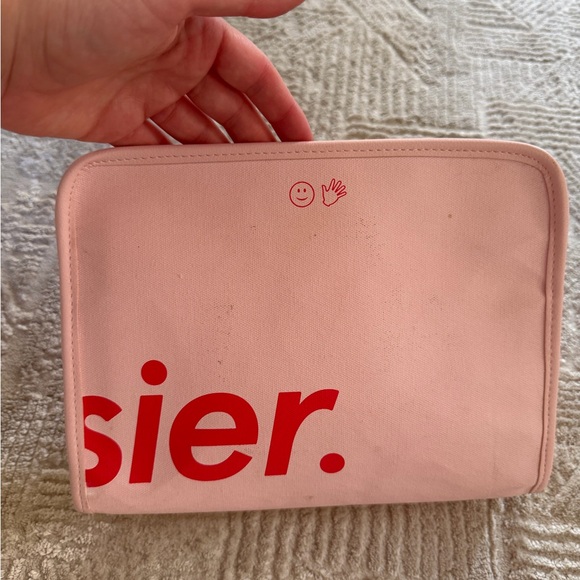 Glossier Beauty Bag - Picture 3 of 6